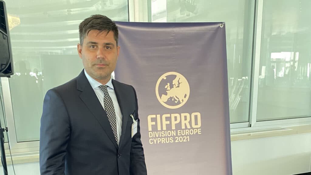 David Aganzo asiste en Chipre a la Asamblea General de la División Europa de FIFPro