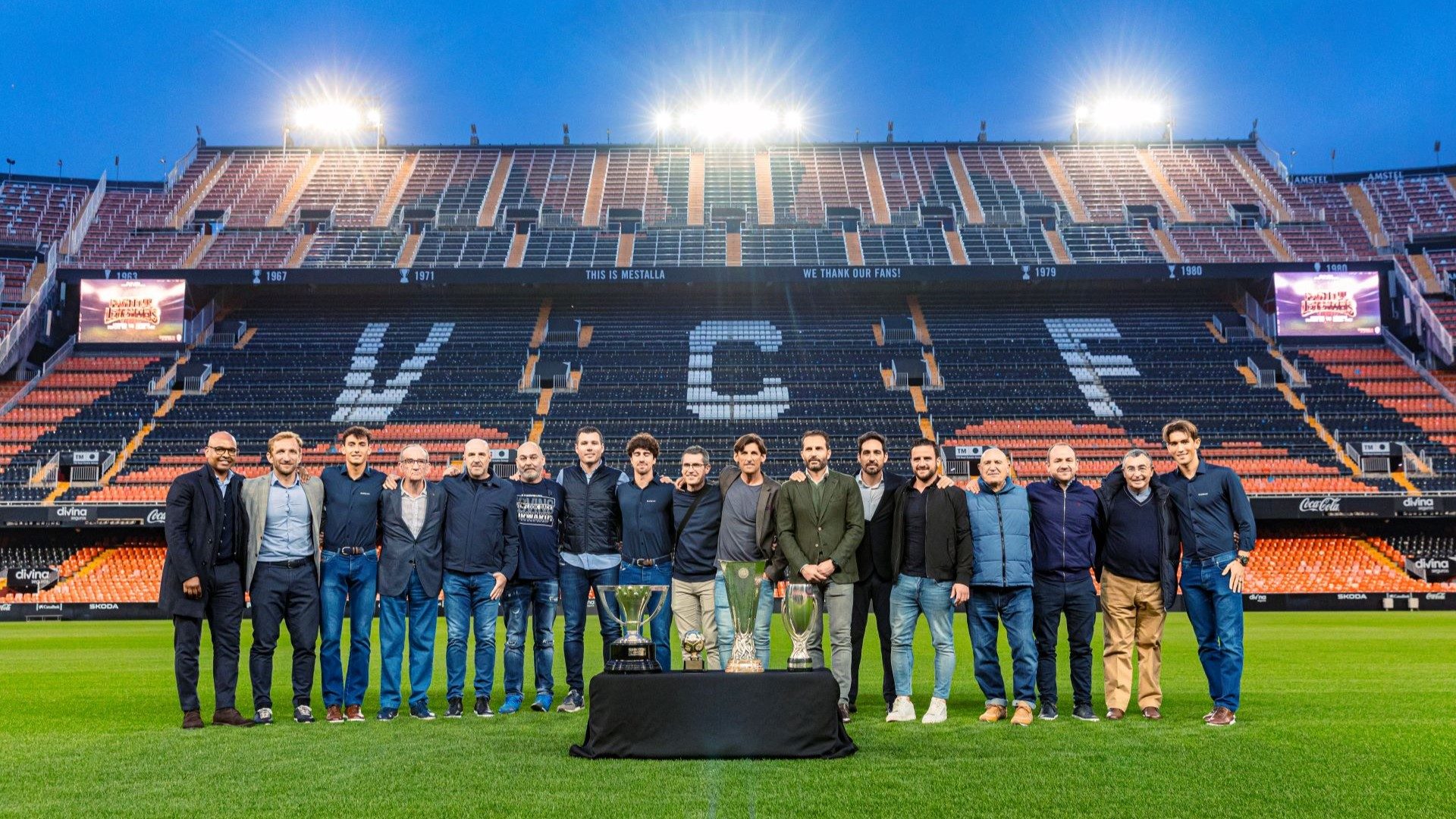 Leyendas de AFE estarán en el ‘Partido del Triplete’ que organiza el Valencia