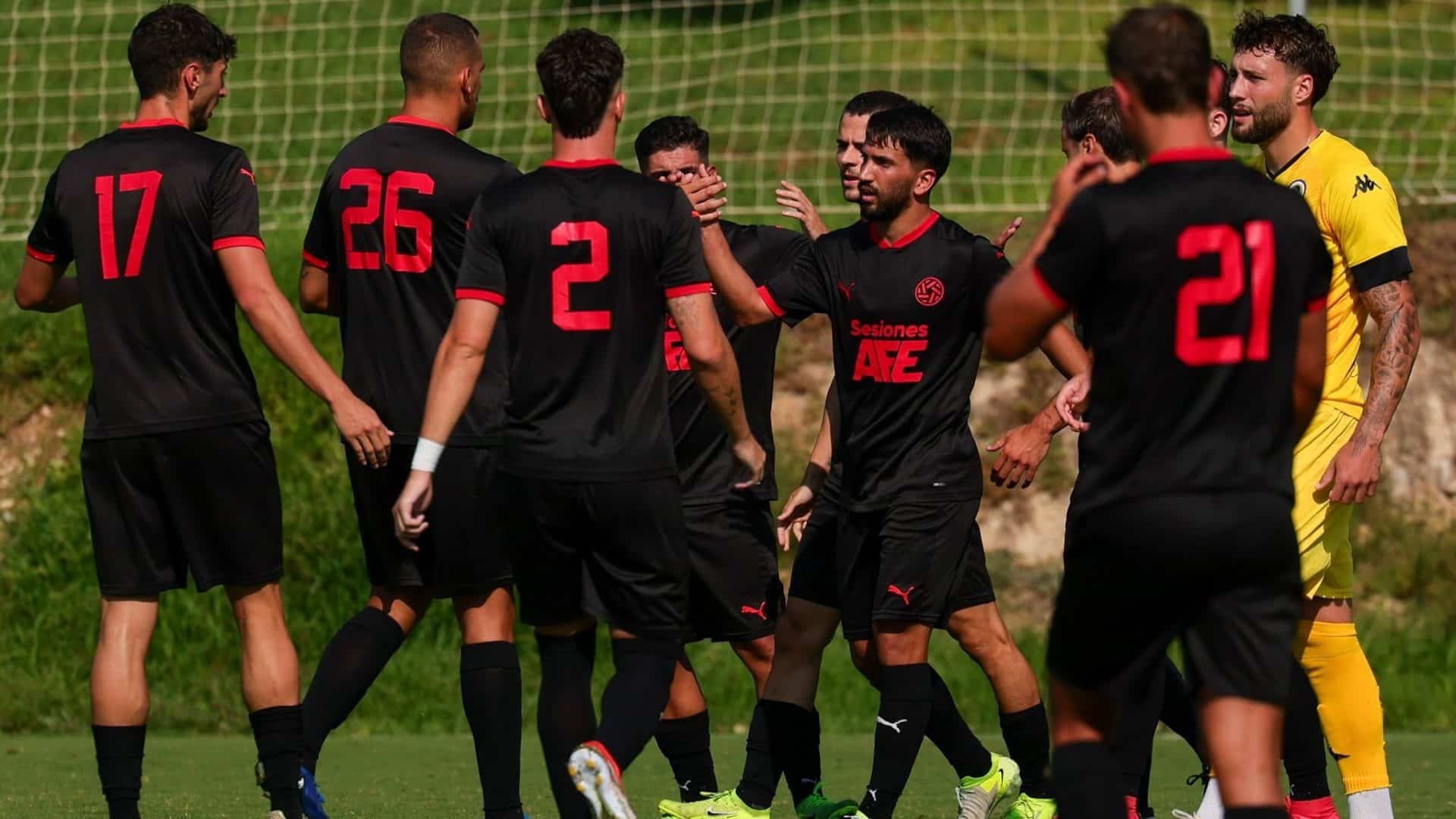 La Selección AFE Fútbol aguanta el pulso ante el histórico Hércules (2-2)