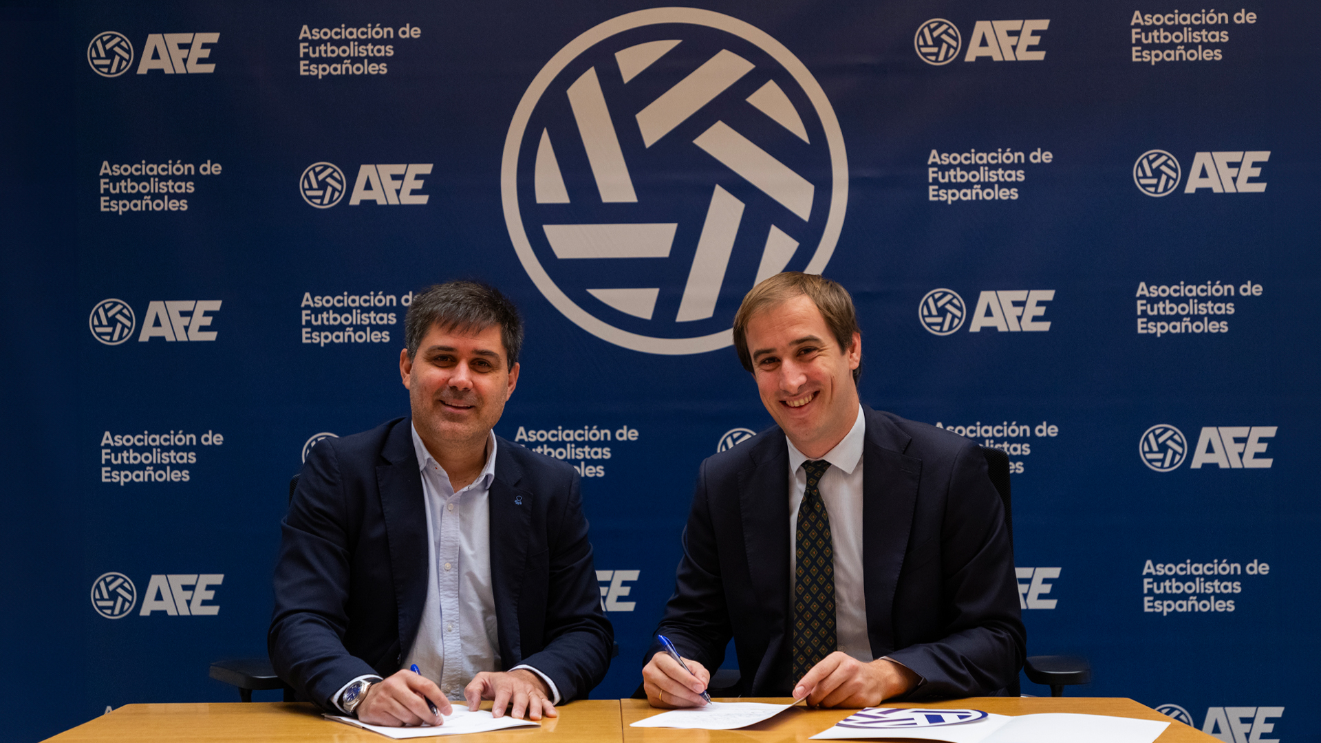 AFE y SABSEG se unen para reforzar la protección aseguradora del colectivo de futbolistas