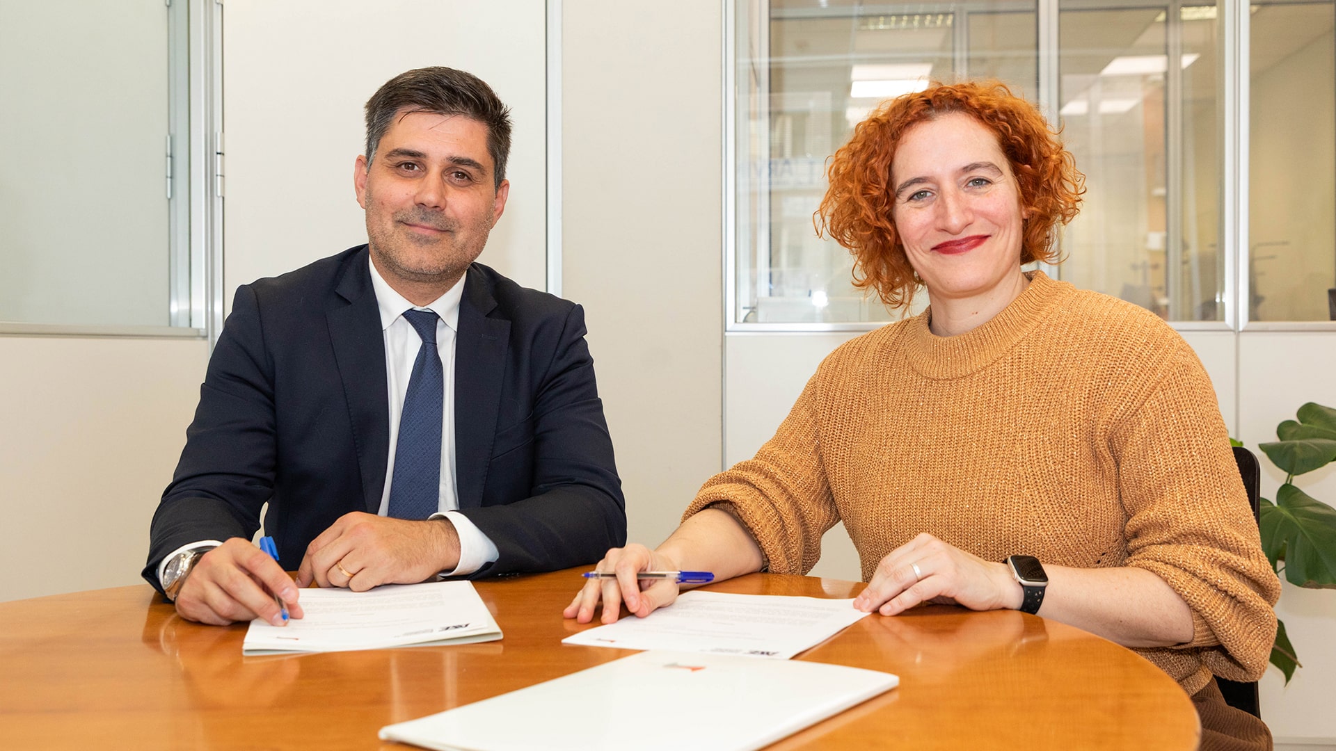 FIRMAUNIÓN DE ACTORES Y ACTRICES