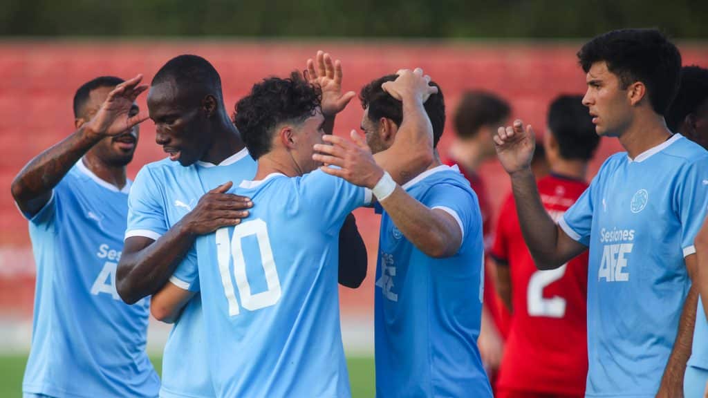 Una notable Selección AFE Fútbol da la talla ante el Johor, campeón de Malasia (1-1)