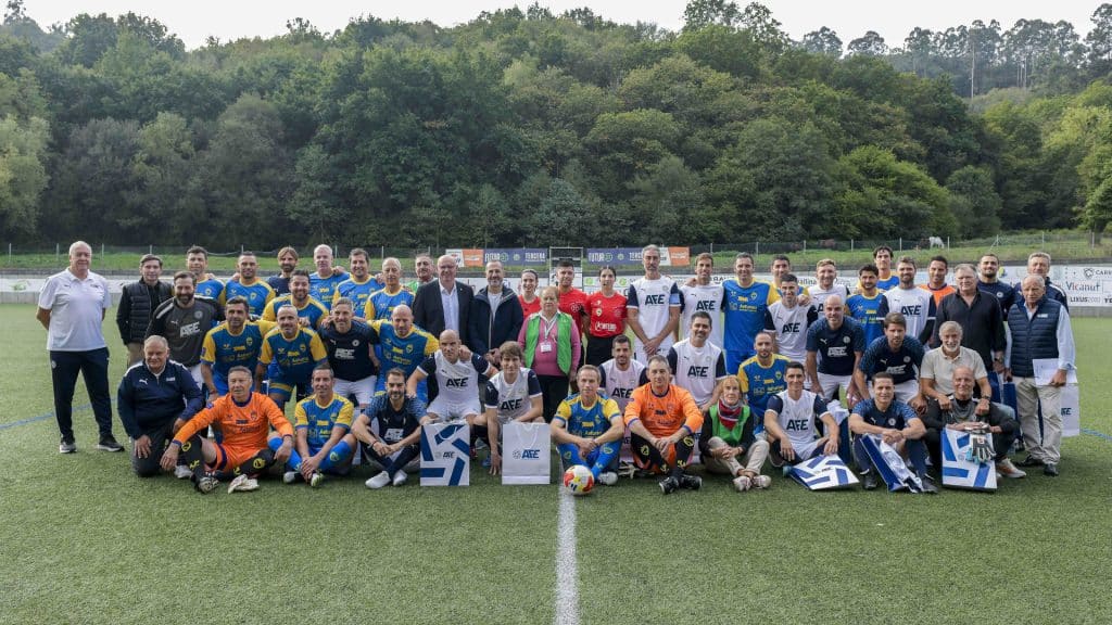 Veteranos AFE y Leyendas Asturianas comparten fútbol y solidaridad en un partido benéfico (0-1)