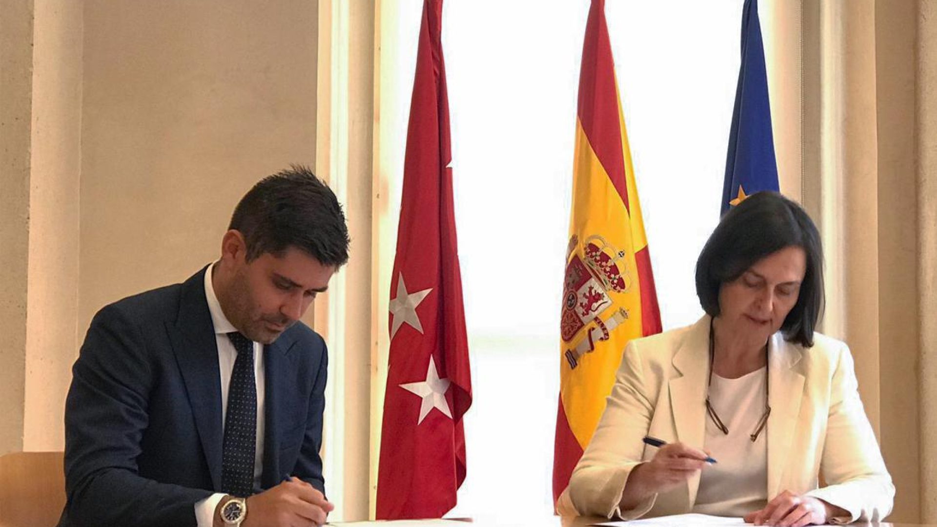 AFE firma un convenio con el Colegio Oficial de Arquitectos de Madrid para impulsar el Centro AFE
